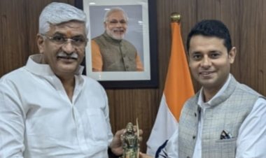 केंद्रीय पर्यटन मंत्री गजेंद्र सिंह शेखावत से छत्तीसगढ़ टूरिज्म बोर्ड के प्रबंध संचालक विवेक आचार्य ने की मुलाकात
