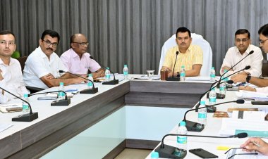 शासन की योजनाओं को समाज के अंतिम व्यक्ति तक पहुंचाने में जनसंपर्क विभाग के अधिकारियों की भूमिका महत्वपूर्ण : पी. दयानंद