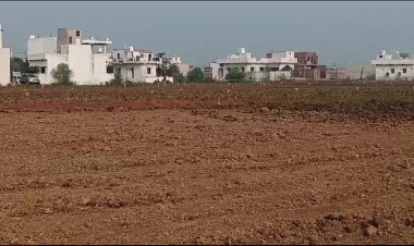 दुर्ग जिले में अवैध प्लॉटिंग का खेल,33000 केवी हाई टेंशन के नीचे बना रहे रेजिडेंशियल और कमर्शियल बिल्डिंग