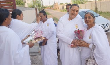 जापान,फिलिपींस सेवाकेंद्रों की निदेशिका ब्रह्माकुमारी राजयोगिनी रजनी दीदी का भिलाई मिनी इंडिया में हुआ अभूतपूर्व स्वागत