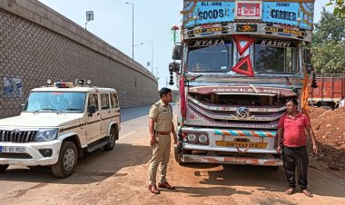 नो पार्किंग में पुलिस का कड़ा प्रहार,भारी वाहनों के खिलाफ भारतीय न्याय संहिता के प्रावधानों में अपराध दर्ज