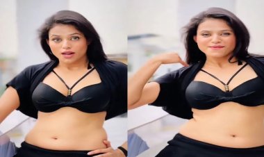 देसी गर्ल गिरा रही अपनी अदाओं की बिजलियां, वीडियो लगा देगा तन मन में आग