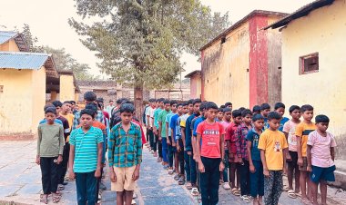 जवाहरलाल नेहरु का  जन्मदिन मोतीलाल नेहरू छात्रावास में एनएसयूआई ने मनाया