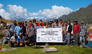 हिमालय में जशपुर की गूंज : आदिवासी युवाओं ने जगतसुख पीक पर खोला नया मार्ग,सीएम साय के सम्मान में नाम रखा  "विष्णु देव रूट"