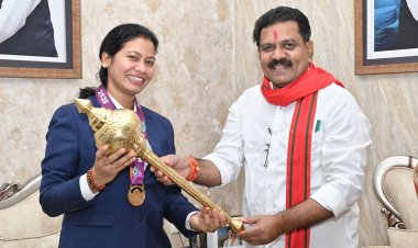 विश्व विजेता भारतीय महिला टीम में कवर्धा की बेटी का अमूल्य योगदान हम सभी के लिए गर्व की बात : विजय शर्मा