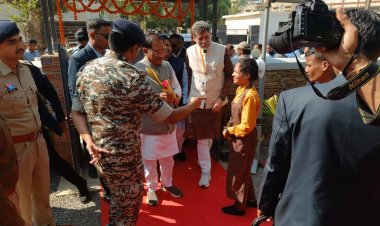 जगतू माहरा बस्तर हाई स्कूल के शताब्दी वर्ष समारोह में शामिल हुए मुख्यमंत्री