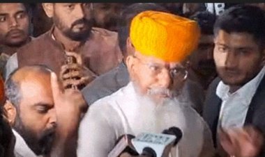 क्षत्रिय करणी सेना के राष्ट्रीय अध्यक्ष डॉ. राज शेखावत ने दी गिरफ्तारी,मौदहापारा थाने के बाहर रही समर्थकों की भीड़