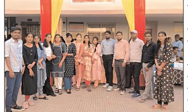 किरंदुल में अलका चंद्राकर की मनमोहक प्रस्तुति से श्रोता हुए मंत्रमुग्ध