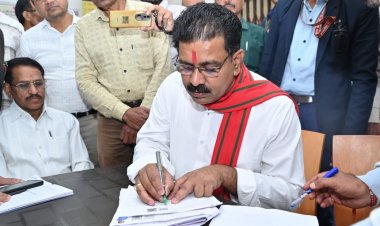 उप मुख्यमंत्री ने भरा अपना एसआईआर फॉर्म,पढ़िए नागरिकों से क्या कहा...