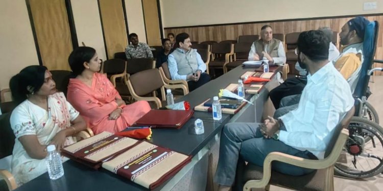 दिव्यांगजनों को सशक्त बनाने निगम की बड़ी पहल, ऋण वसूली अभियान व कौशल विकास कार्यक्रम को मिलेगी रफ्तार