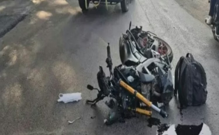 Jagdalpur accident : टक्कर मारने के बाद भी नहीं रुका ट्रक चालक,बाइक को 100 मीटर तक घसीटा,दो  एमबीबीएस छात्रों की मौत