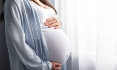 प्रेग्नेंसी और सर्दी: ठंड के मौसम में कैसे रखें माँ और बच्चे का ख्याल? जानें एक्सपर्ट टिप्स