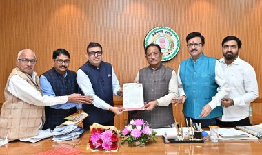 मुख्यमंत्री से CAIT प्रतिनिधियों की मुलाकात, स्वदेशी संकल्प यात्रा में शामिल होने का दिया आमंत्रण