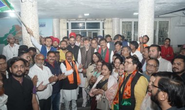 नितिन नबीन बने कार्यकारी अध्यक्ष,रायपुर में कार्यकर्ताओं साथ भाजपा प्रदेश अध्यक्ष किरण देव ने मनाया उत्सव