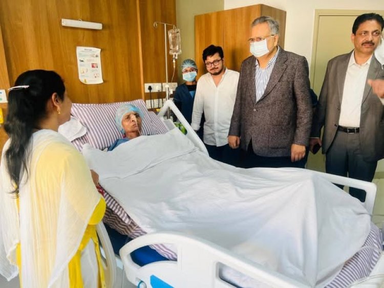 डॉ. रमन ने स्व. बलिराम कश्यप की पत्नी की जानी सेहत