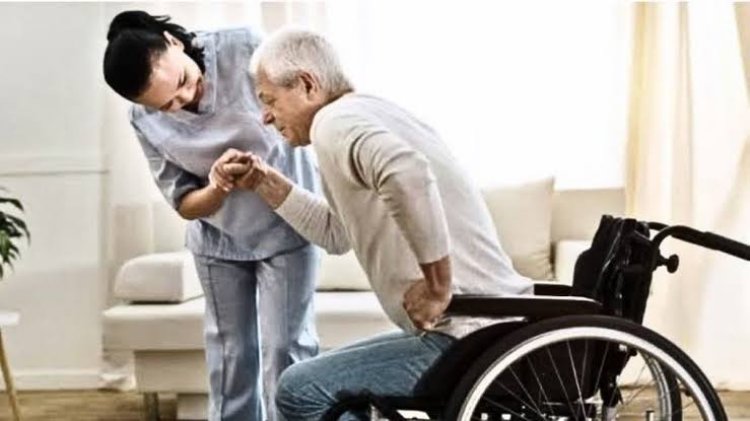 सावधान: कड़ाके की ठंड बन सकती है 'ब्रेन स्ट्रोक' की वजह, कार्डियोलॉजिस्ट ने बताए बचाव के तरीके