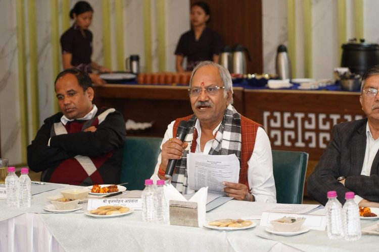 रायपुर एयरपोर्ट से जल्द शुरू होगी दुबई, सिंगापुर और बैंकॉक की उड़ान, बृजमोहन अग्रवाल की अध्यक्षता में निर्णय