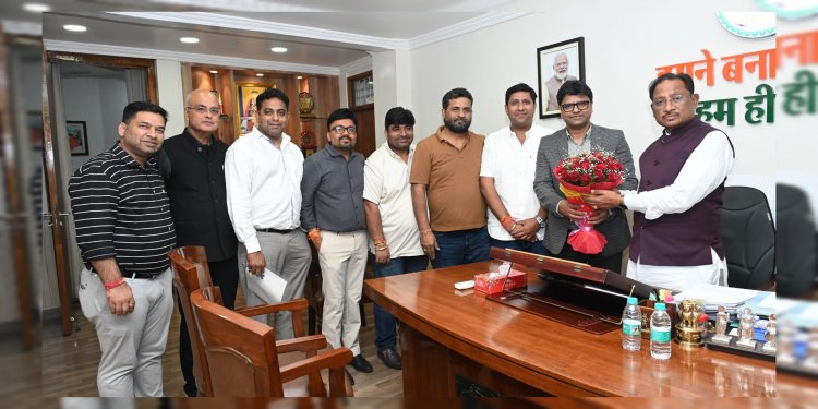 मुख्यमंत्री साय से मिले क्रेडाई और रियल एस्टेट के प्रतिनिधि,नेशनल कन्वेशन का न्योता