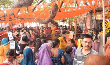 राजिम कुंभ कल्प मेला : माघ पूर्णिमा पर त्रिवेणी संगम में उमड़ा श्रद्धालुओं का सैलाब