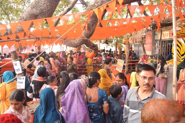 राजिम कुंभ कल्प मेला : माघ पूर्णिमा पर त्रिवेणी संगम में उमड़ा श्रद्धालुओं का सैलाब