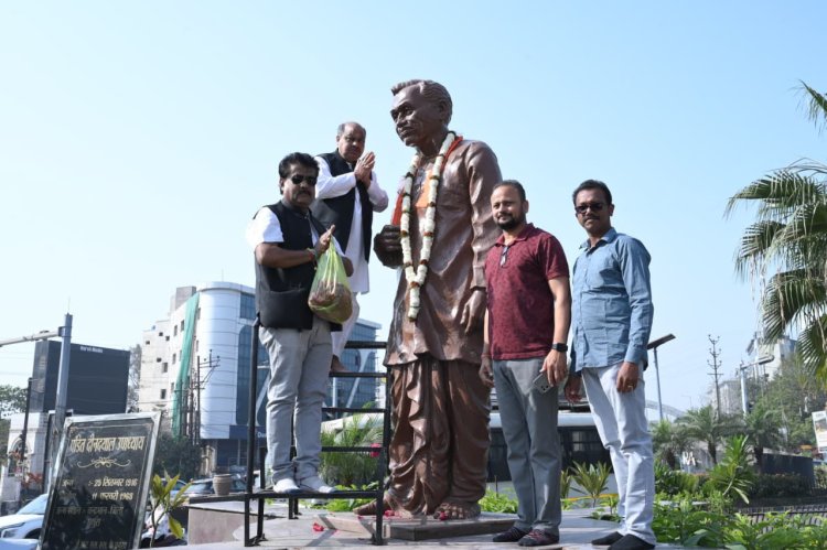विधायक पुरंदर मिश्रा ने पं. दीनदयाल उपाध्याय की 58वीं पुण्यतिथि पर अर्पित किए श्रद्धासुमन