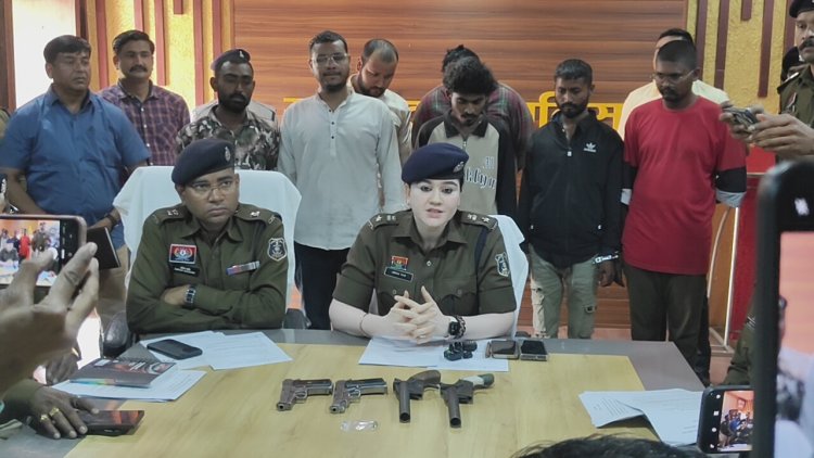 पिस्टल-देशी कट्टा दिखाकर दहशत फैलाने वाले 7 बदमाश गिरफ्तार,4 हथियार जब्त