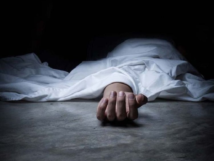 Jagdalpur News : स्टेडियम के पास कार में मिला अधिकारी का शव,  CGMSC में SDO के पद पर थे पदस्थ, इलाके में सनसनी