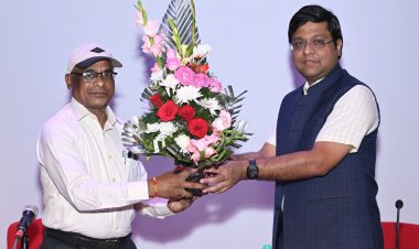 जनसंपर्क विभाग के अपर संचालक जेएल दरियो सेवानिवृत्त,आयुक्त डॉ.रवि मित्तल ने सेवा,समर्पण, कर्तव्यनिष्ठा को सराहा