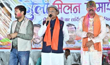 बिरगांव में गूंजे नगाड़े और फाग के सुर, मुख्यमंत्री साय के संग होली मिलन में जमकर उड़ा गुलाल