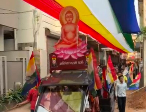 भगवान महावीर जन्म कल्याणक महोत्सव : बालोद में निकली भव्य प्रभात फेरी,शामिल हुए सैकड़ों जैन समुदाय के लोग