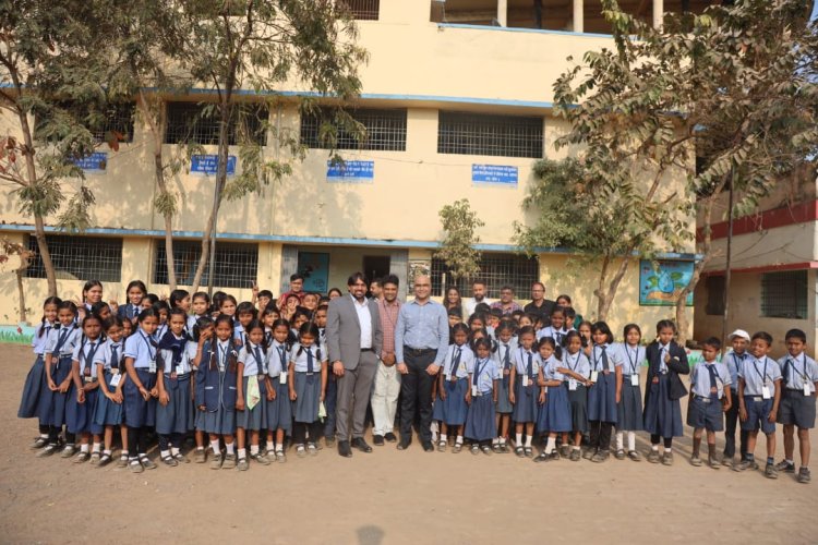 एमएमआई नारायणा हॉस्पिटल ने की रायपुर के चार सरकारी स्कूलों की मदद