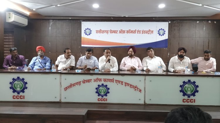 रायपुर में मालवाहक वाहनों पर प्रतिबंध से व्यापार ठप,सभी व्यापारिक संघों ने जताया भारी विरोध