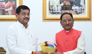 उत्तरप्रदेश के राज्यमंत्री रामकेश निषाद ने की मुख्यमंत्री साय से सौजन्य मुलाकात