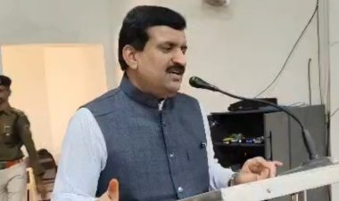 डायन-टोनही के संदेह में महिला प्रताड़ना शर्मनाक : डॉ दिनेश मिश्र