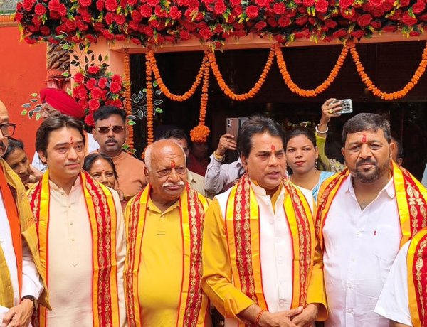 रायपुर रेलवे स्टेशन स्थित हनुमान मंदिर सभी धर्मों की एकता का प्रतीक : कुबेर राठी