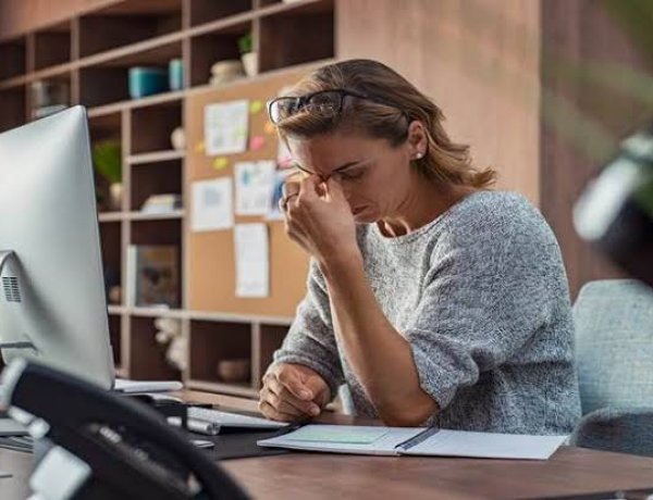 क्या आप भी हर समय महसूस करते हैं कमजोरी और थकान? न करें नजरअंदाज, ये हो सकते हैं 5 बड़े कारण