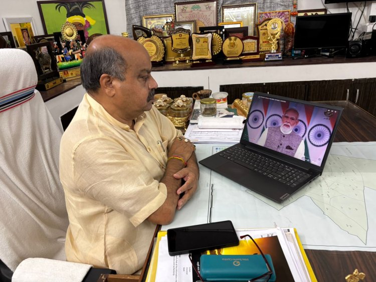 प्रधानमंत्री मोदी के आह्वान पर पुरन्दर मिश्रा का संकल्प : नारी शक्ति को मिलेगा पूरा अधिकार