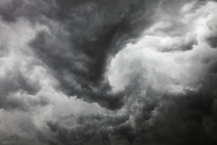 गर्मी से राहत के संकेत, तापमान में अब गिरावट; आने वाले तीन दिनों में आंधी-बारिश की संभावना 