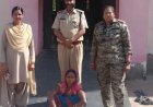अवैध संबंध के शक में पड़ोसी की पत्नी ने डंडे से पीटा, इलाज के दौरान मौत; आरोपी गिरफ्तार 