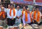 सिविल लाइंस सिंधी पंचायत द्वारा शरबत वितरण