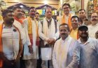 महापौर के चाय ठेले पर पहुंचे सीएम, कार्यकर्ताओं संग ली चाय की चुस्की