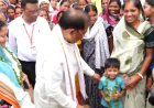 तेंदूपत्ता संग्राहकों के बीच पहुंचे मुख्यमंत्री, महुआ पेड़ के नीचे लगाई चौपाल