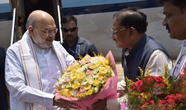 Big Breaking : मां दंतेश्वरी की पुण्य भूमि बस्तर पहुंचे गृह मंत्री अमित शाह,सीएम सहित सभी ने किया आत्मीय स्वागत