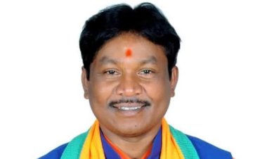 सांसद महेश कश्यप ने ​शहीद महेंद्र कर्मा के बेटे के बयान को बताया दुर्भाग्यपूर्ण