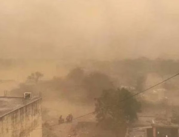 बदला मौसम का मिजाजः आंधी-बारिश का अलर्ट, तापमान में होगी गिरावट 