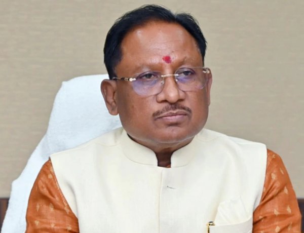 Breaking News: कारकेड में कटौती, अब मुख्यमंत्री के काफिले में सिर्फ 8 गाड़ियां