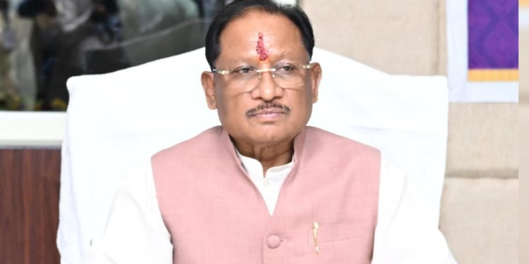 मुख्यमंत्री साय ने PWD के अधिकारी को लगाई फटकार,कहा-मीटिंग से बाहर जाओ-सचिव से बात करके सही जानकारी बताओ