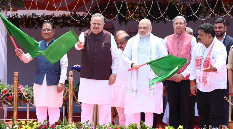 गृह मंत्री अमित शाह ने रायपुर में अत्याधुनिक ‘नेक्स्ट जेन सीजी डायल-112 सेवा’ और मोबाइल फॉरेंसिक वैन का किया शुभारंभ