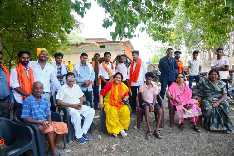 शिवनंदनपुर नगर पंचायत चुनाव: मंत्री लक्ष्मी राजवाड़े ने किया जनसंपर्क, भाजपा प्रत्याशियों के लिए मांगा समर्थन