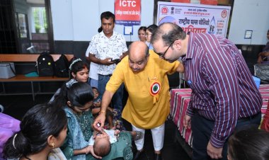 राष्ट्रीय पल्स पोलियो अभियान का शुभारंभ, विधायक पुरन्दर मिश्रा ने नन्हे बच्चों को पिलाई पोलियो की दो बूंद 